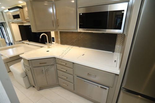 2025 Newmar New Aire 3543