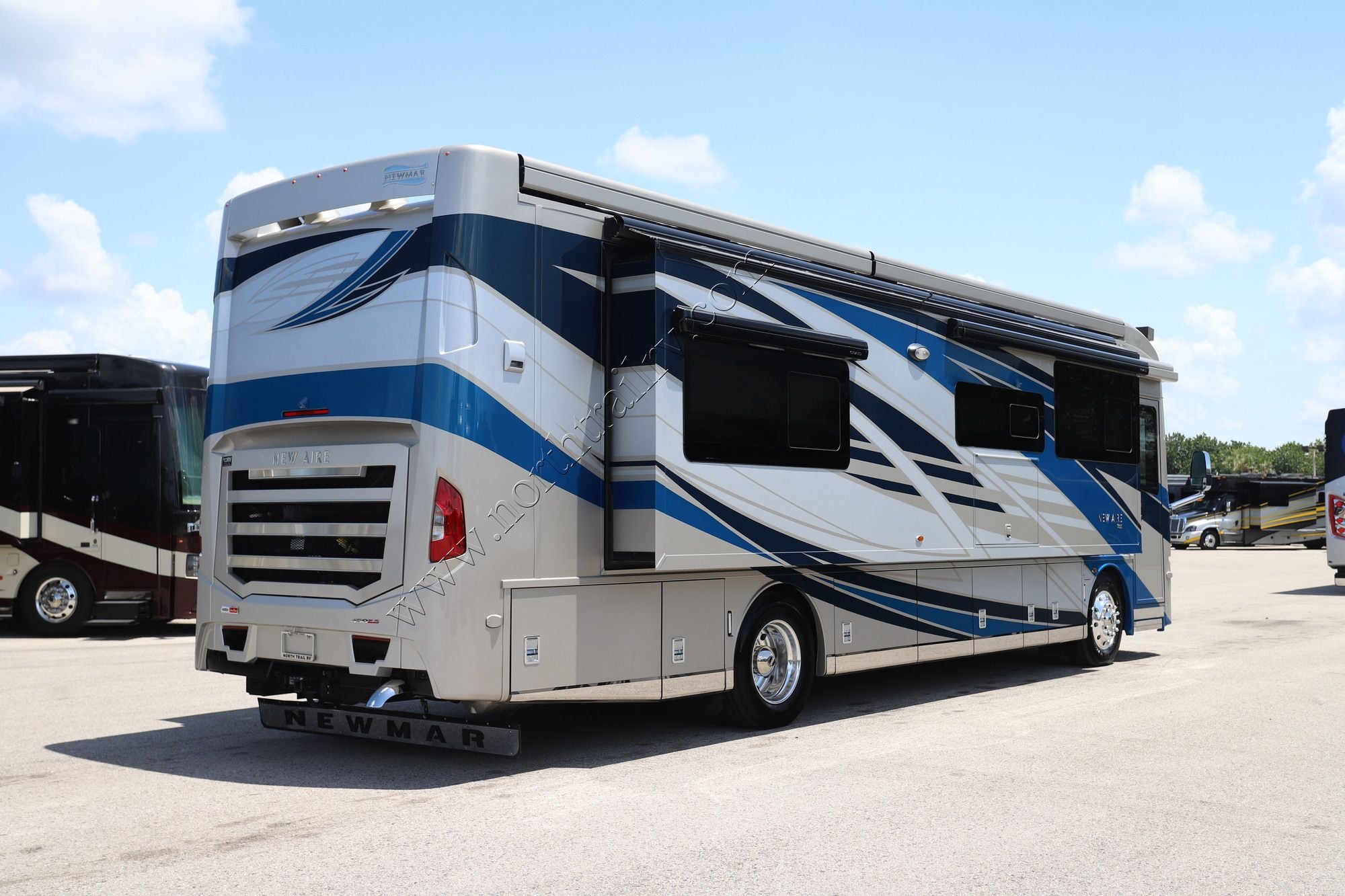 Used 2025 Newmar New Aire 3543 Class A  For Sale