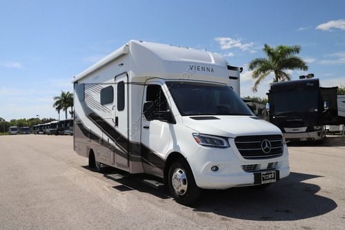 2027 Renegade Rv Vienna 25FWS