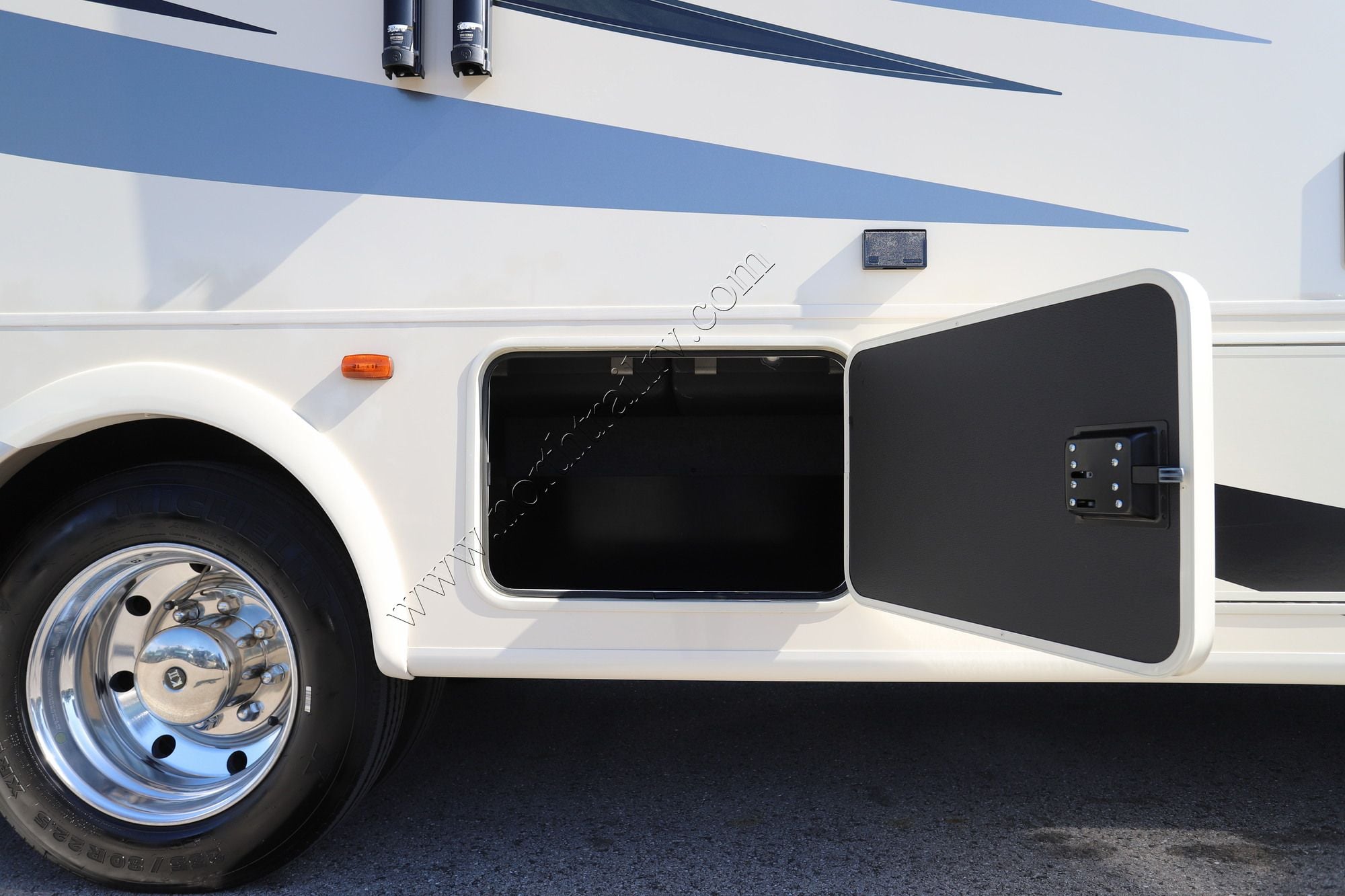 Used 2024 Coachmen Encore 325SS Class A  For Sale