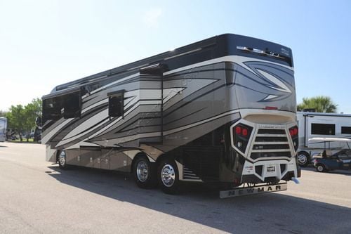 2023 Newmar Dutch Star 4081