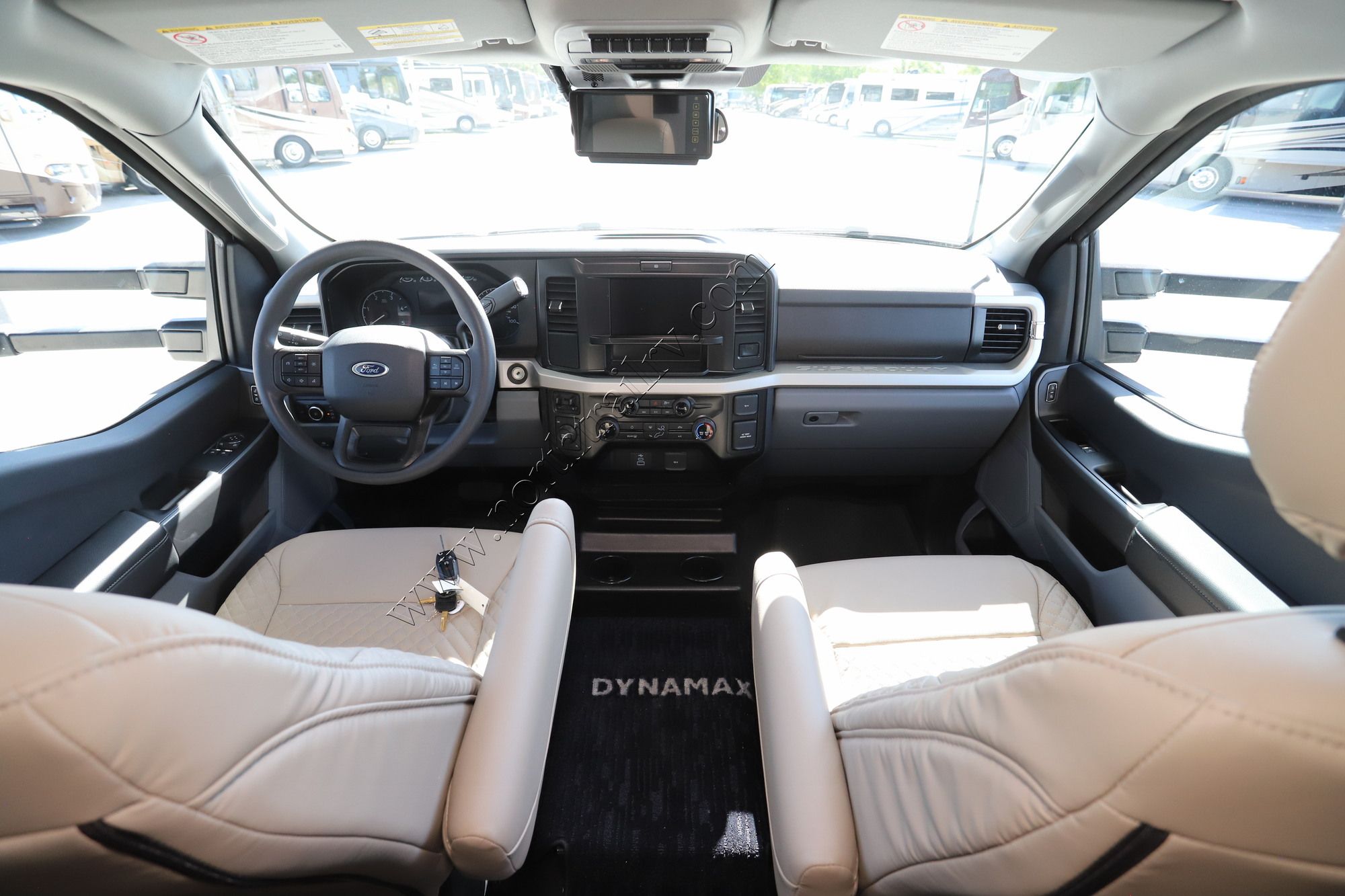 New 2027 Dynamax Isata 6 30FW4X4 Super C  For Sale
