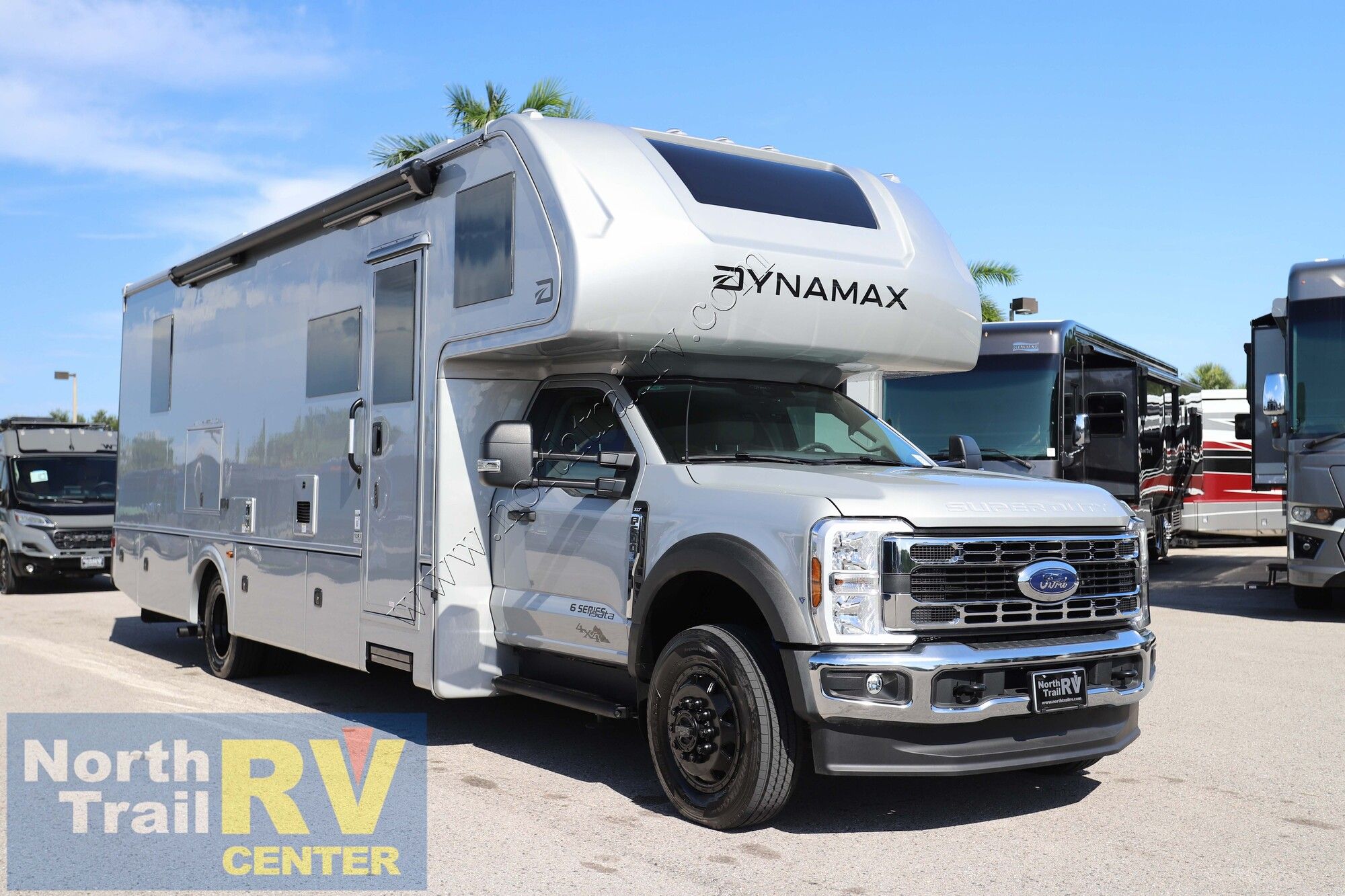 New 2027 Dynamax Isata 6 30FW4X4 Super C  For Sale