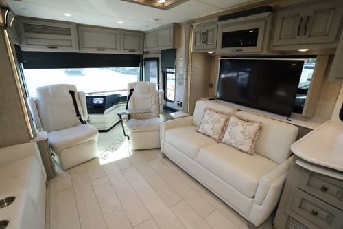2023 Newmar Dutch Star 4081