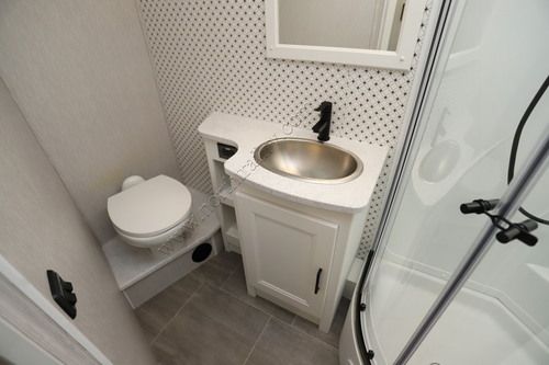 2024 Coachmen Encore 325SS