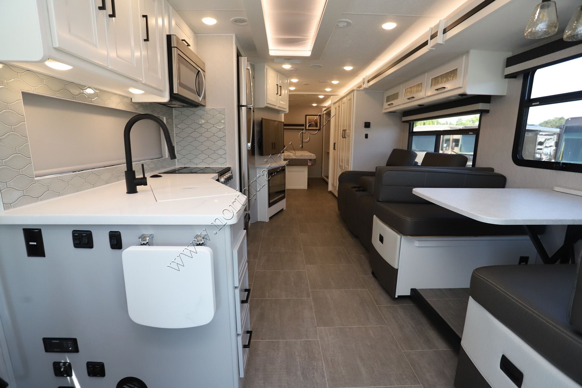 Used 2024 Coachmen Encore 325SS Class A  For Sale