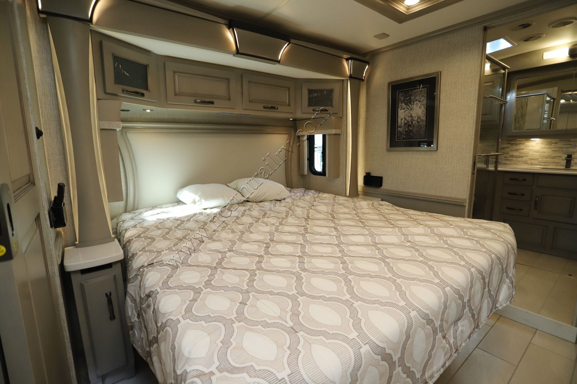 Used 2023 Newmar Dutch Star 4081 Class A  For Sale