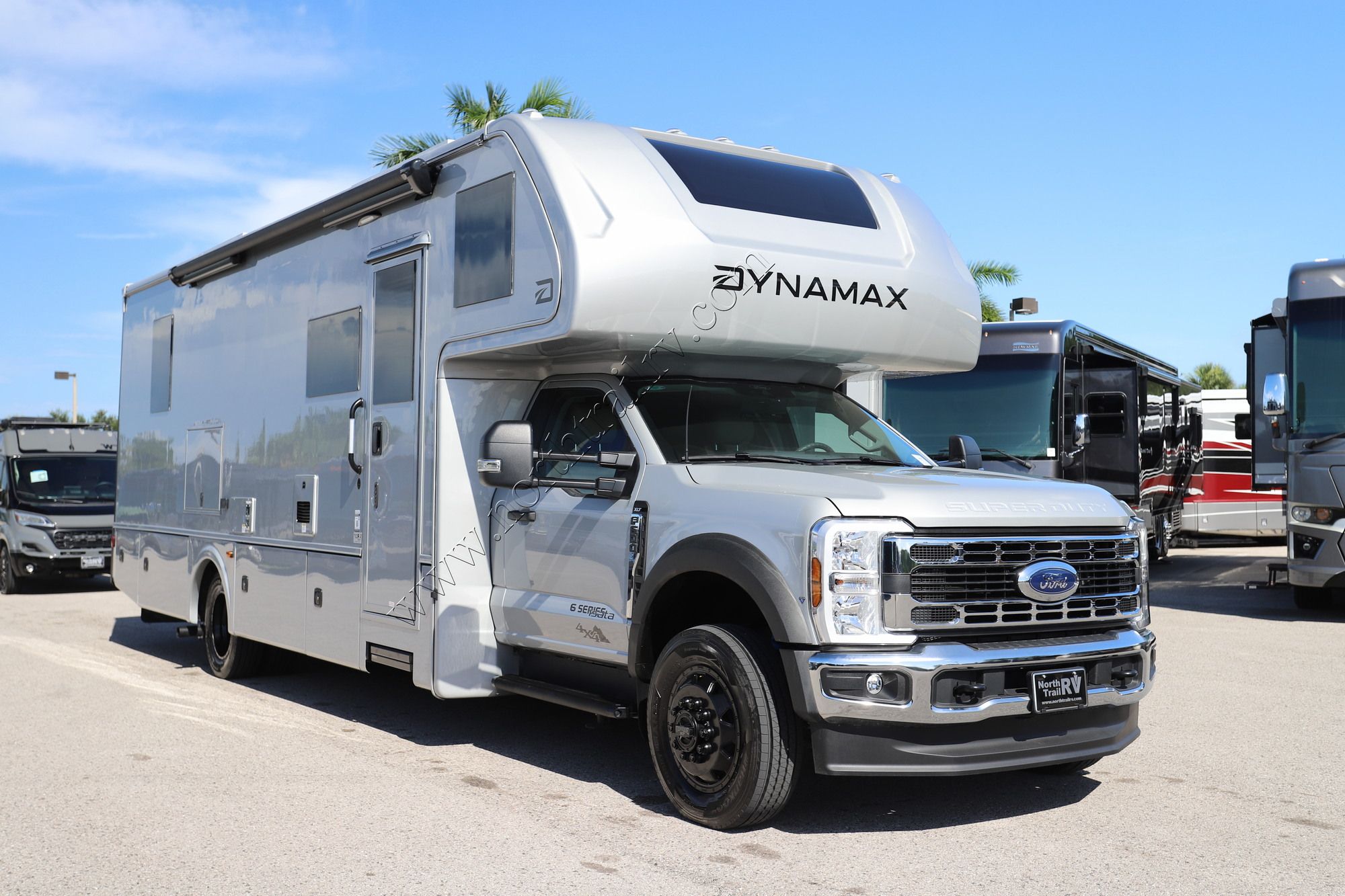 New 2027 Dynamax Isata 6 30FW4X4 Super C  For Sale