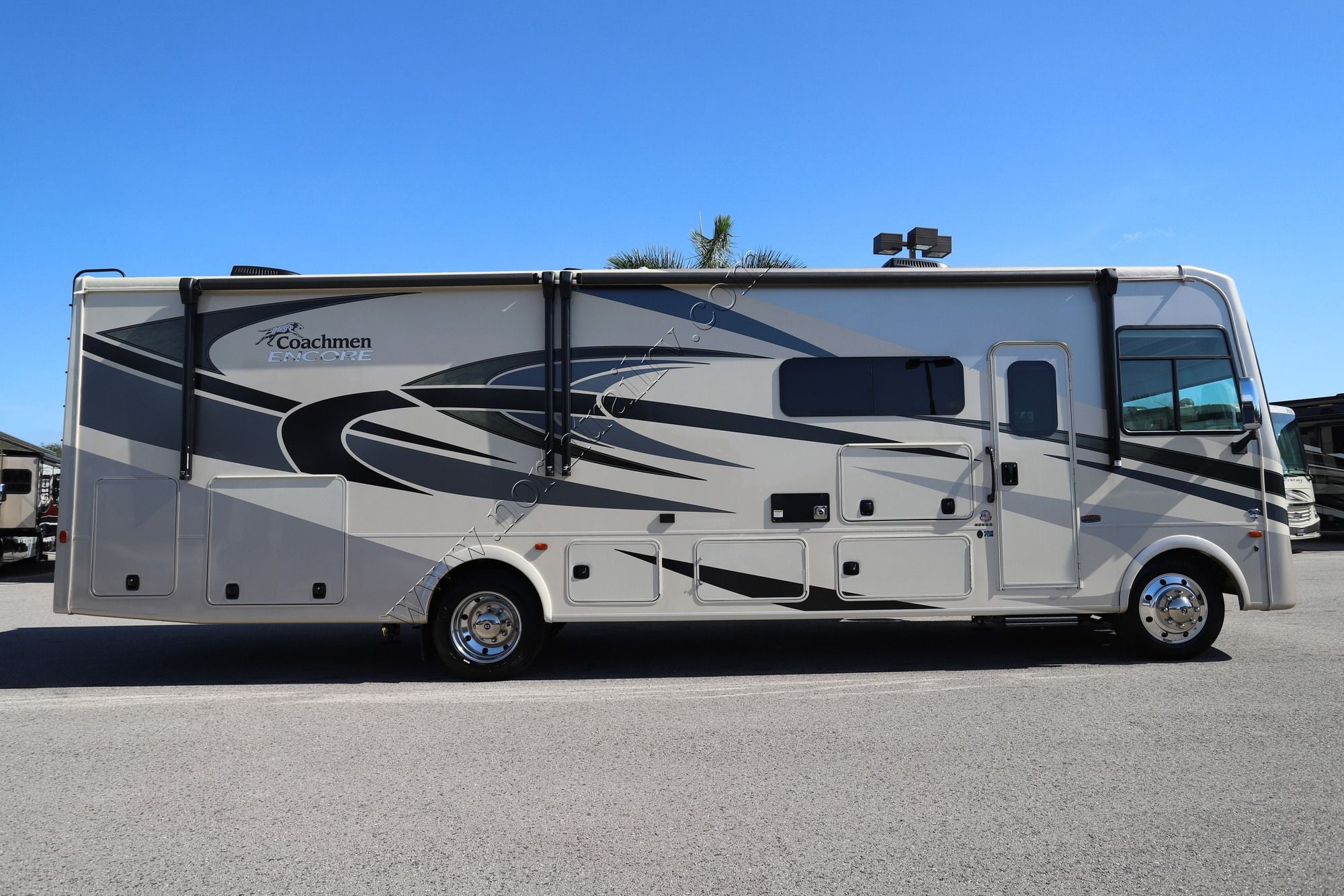 Used 2024 Coachmen Encore 325SS Class A  For Sale