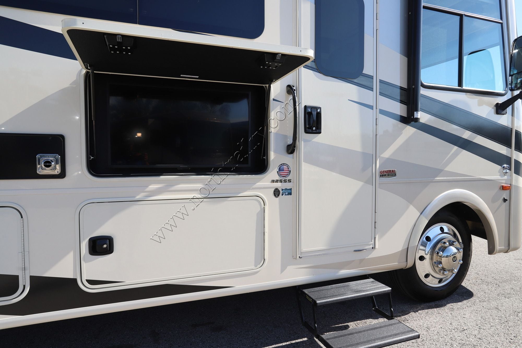 Used 2024 Coachmen Encore 325SS Class A  For Sale