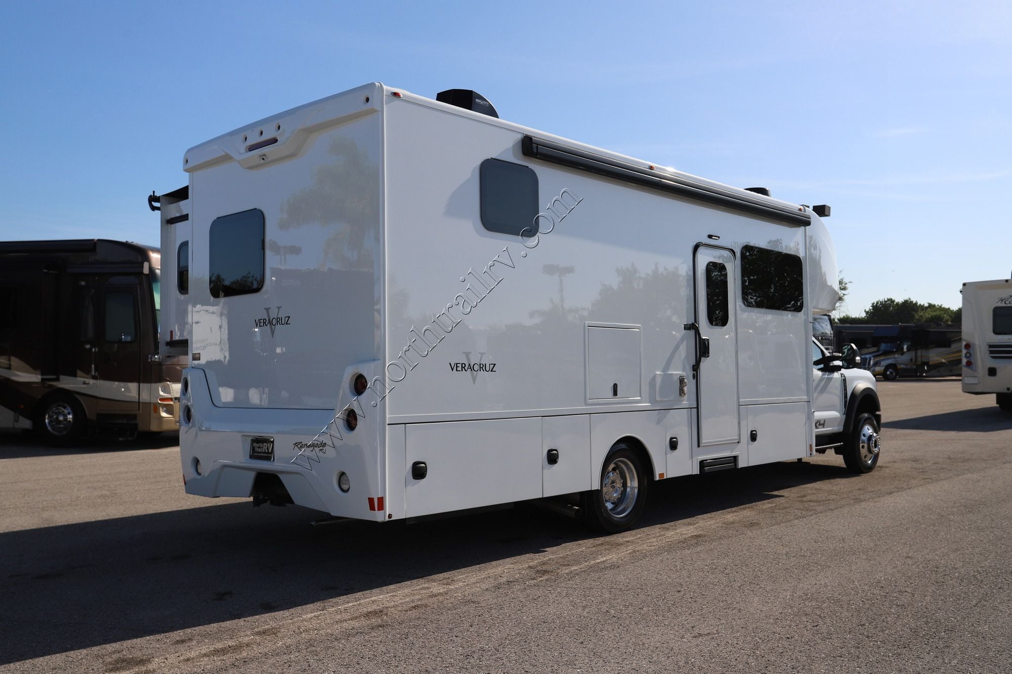 Used 2025 Renegade Rv Veracruz 32VDS Super C  For Sale