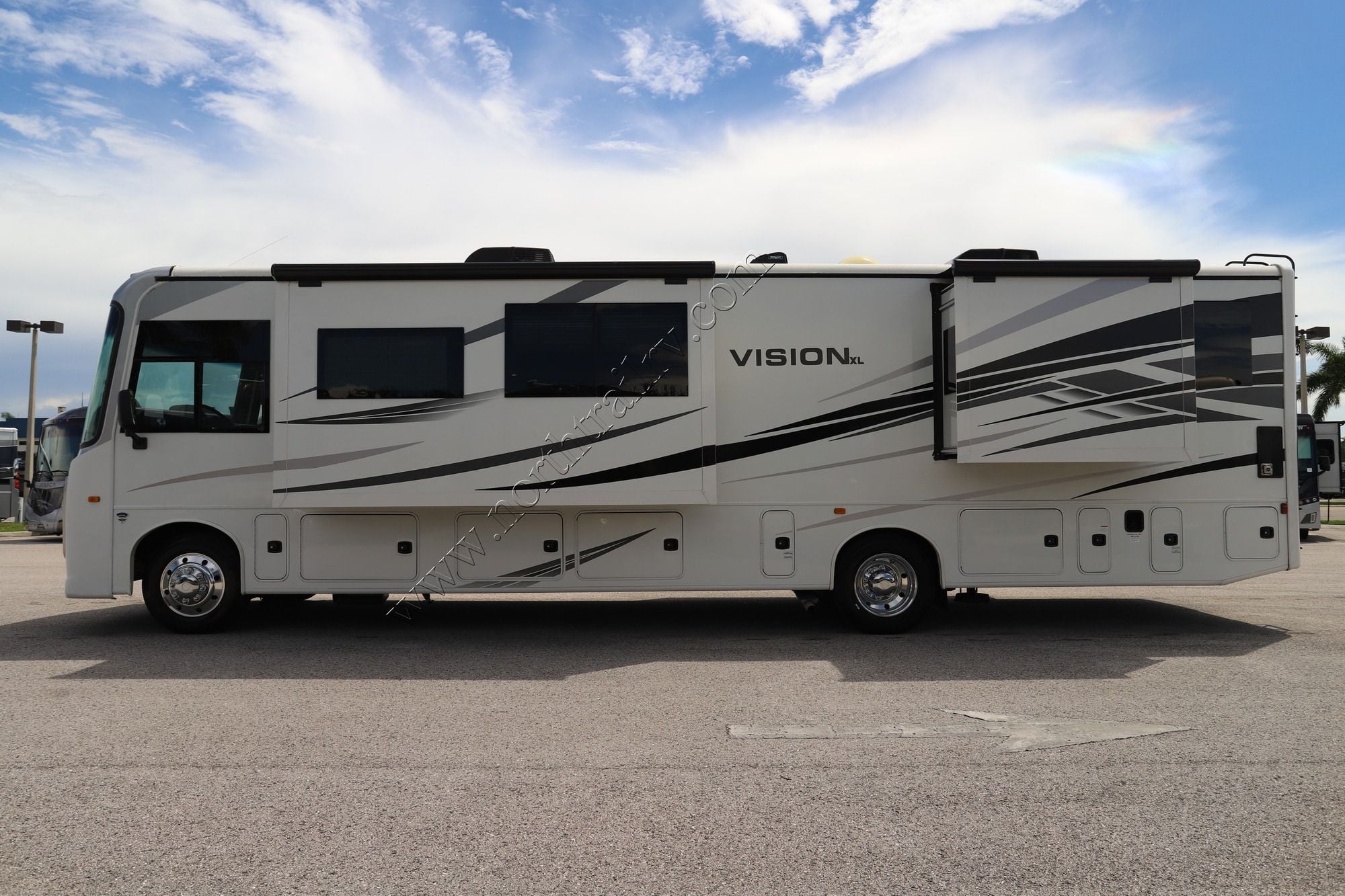Used 2024 Entegra Vision Xl 36A Class A  For Sale