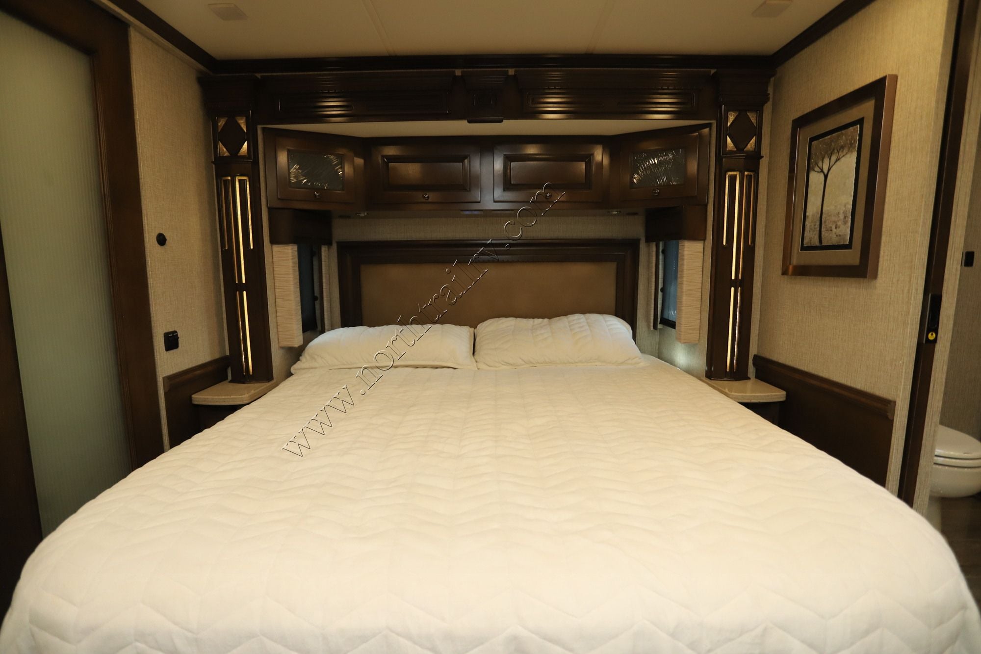 Used 2022 Newmar Dutch Star 4326 Class A  For Sale