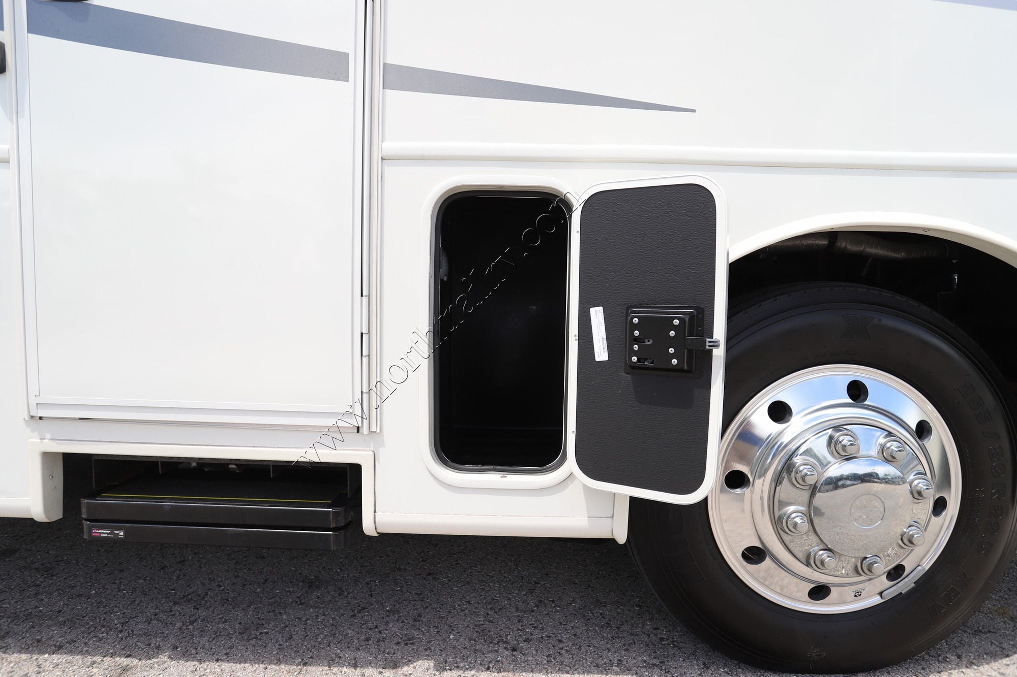 Used 2024 Entegra Vision Xl 36A Class A  For Sale