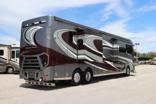 2022 Newmar Dutch Star 4326