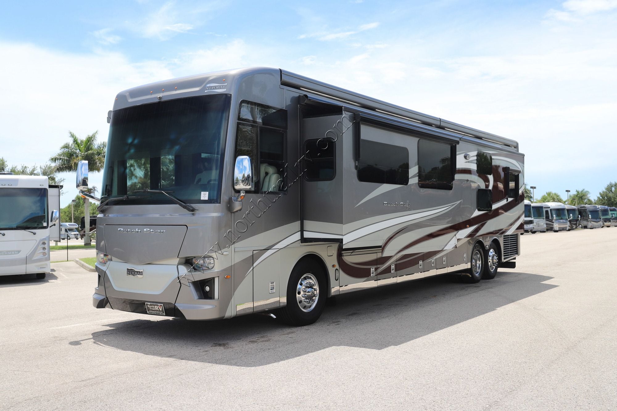 Used 2022 Newmar Dutch Star 4326 Class A  For Sale