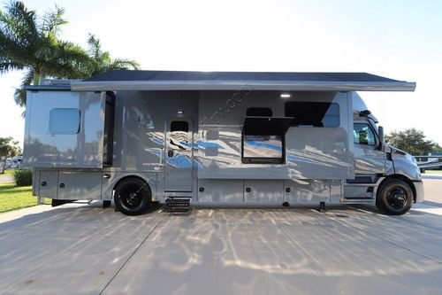 2027 Renegade Rv Explorer 38EMB
