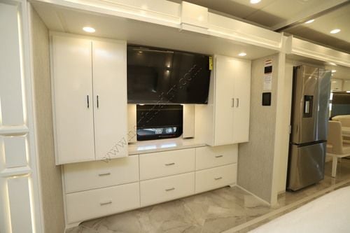 2027 Newmar Mountain Aire 4118