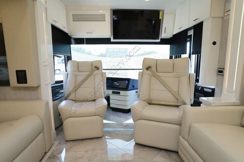 2027 Newmar Mountain Aire 4118