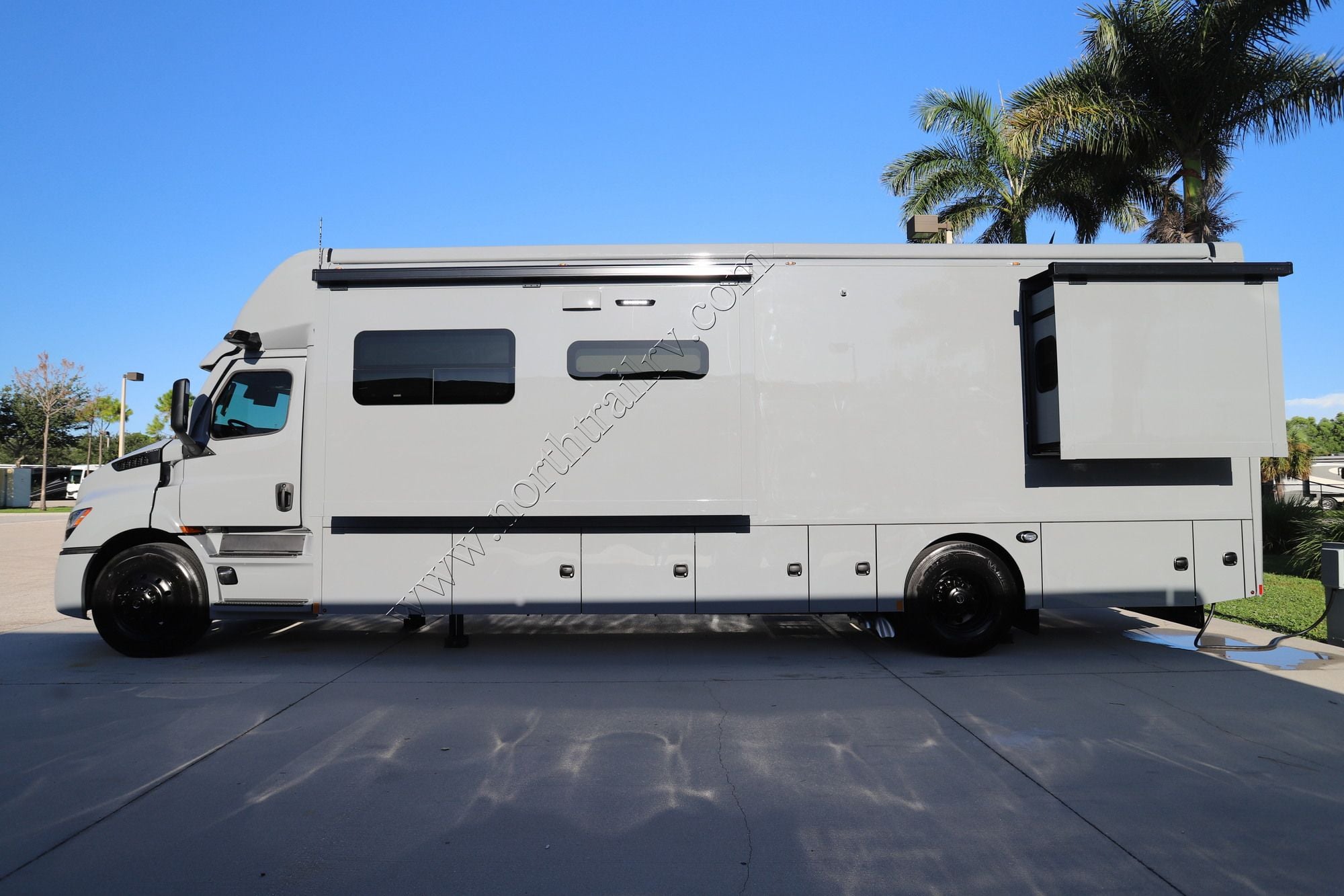 New 2027 Renegade Rv Explorer 38EMB Super C  For Sale