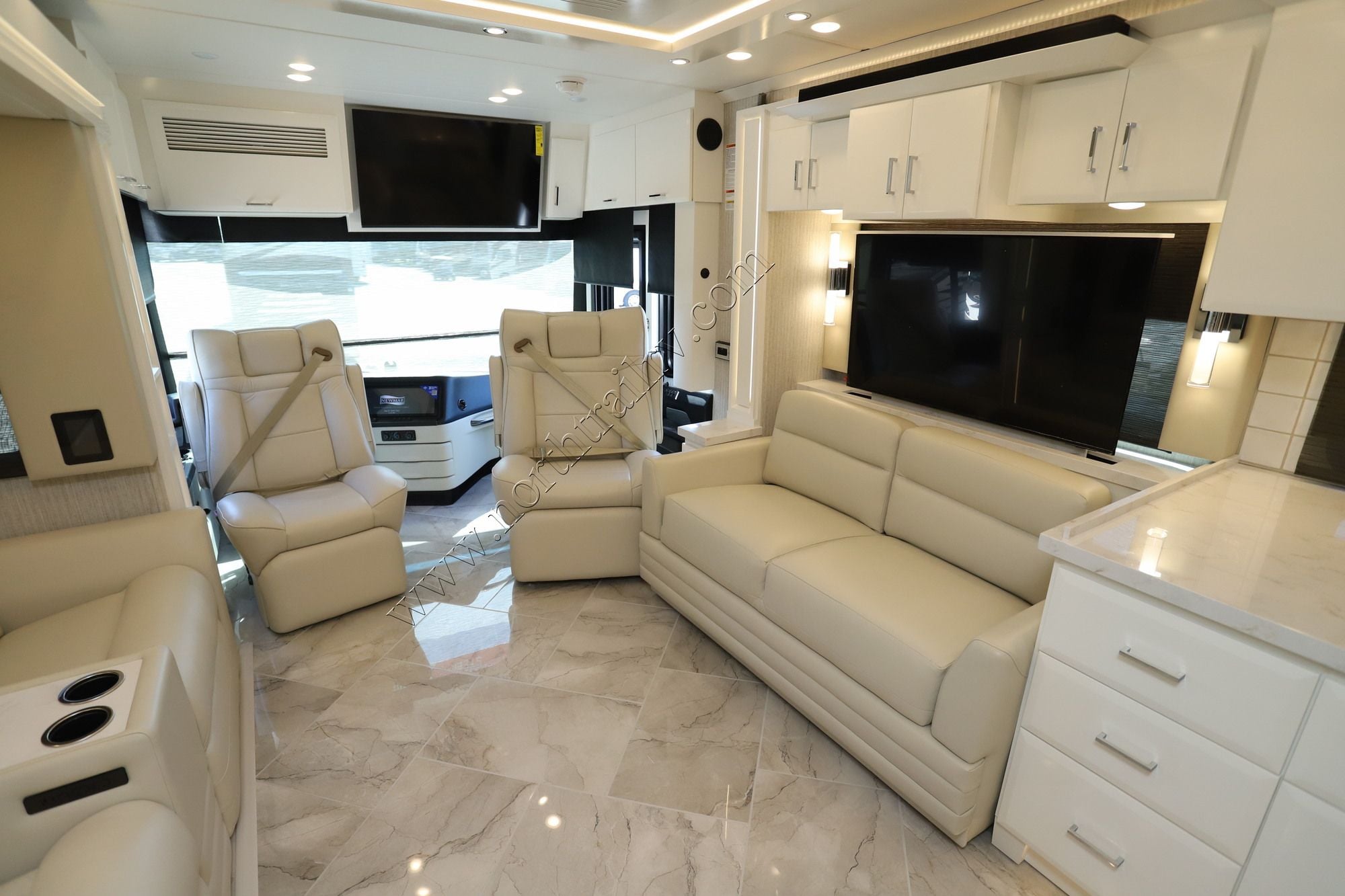 New 2027 Newmar Mountain Aire 4118 Class A  For Sale