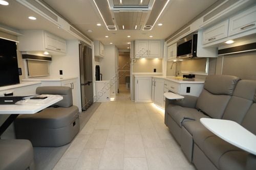 2027 Renegade Rv Explorer 38EMB