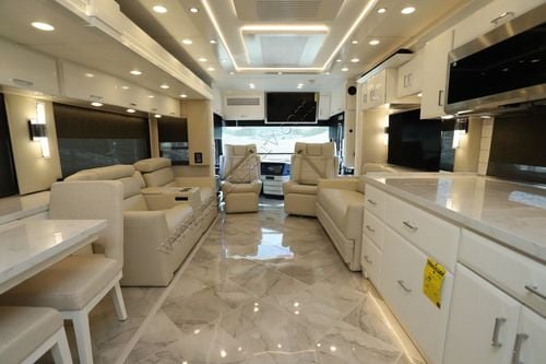2027 Newmar Mountain Aire 4118