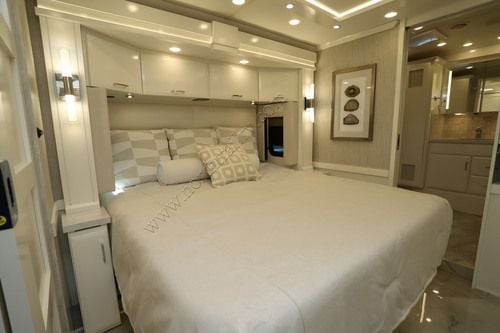 2027 Newmar Mountain Aire 4118
