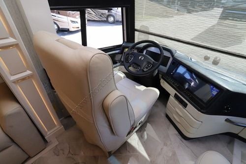 2027 Newmar Mountain Aire 4118