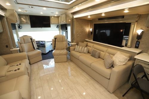 2021 Tiffin Motor Homes Phaeton 44OH