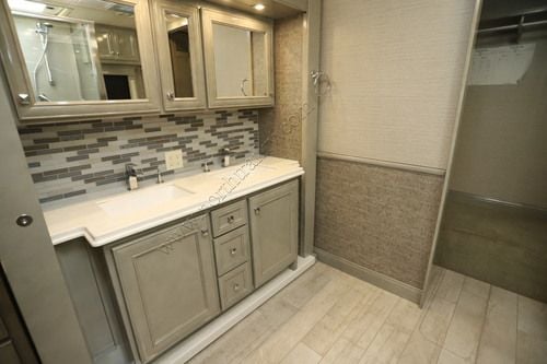 2021 Tiffin Motor Homes Phaeton 44OH