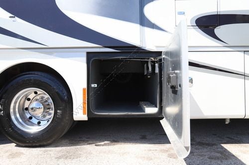 2021 Tiffin Motor Homes Phaeton 44OH