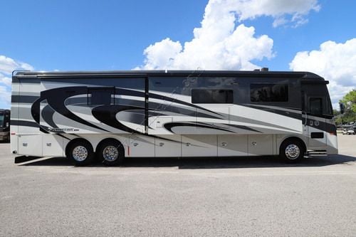 2021 Tiffin Motor Homes Phaeton 44OH