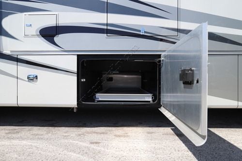 2021 Tiffin Motor Homes Phaeton 44OH