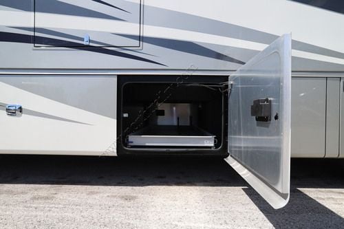 2021 Tiffin Motor Homes Phaeton 44OH
