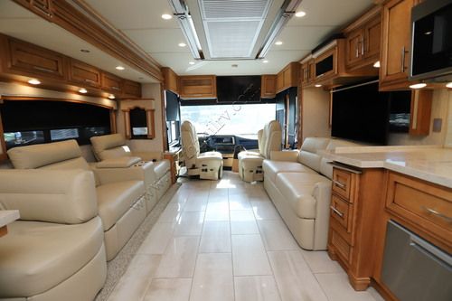 2022 Newmar Ventana 4037