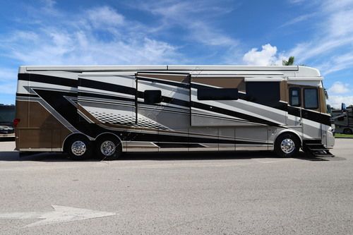 2027 Newmar Essex 4569 Class A