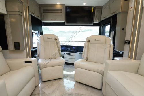 2027 Newmar Essex 4569 Class A