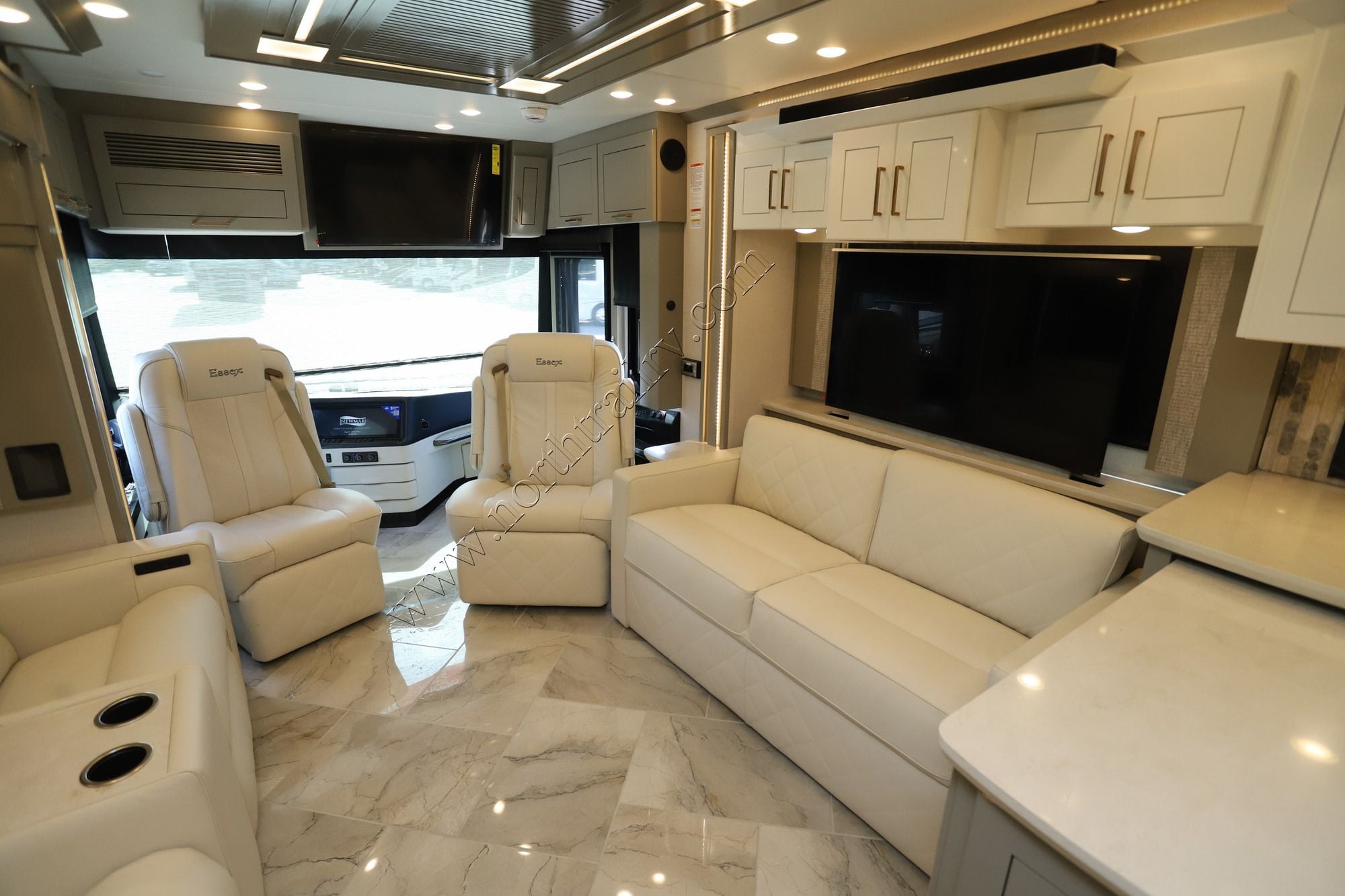 New 2027 Newmar Essex 4569 Class A  For Sale