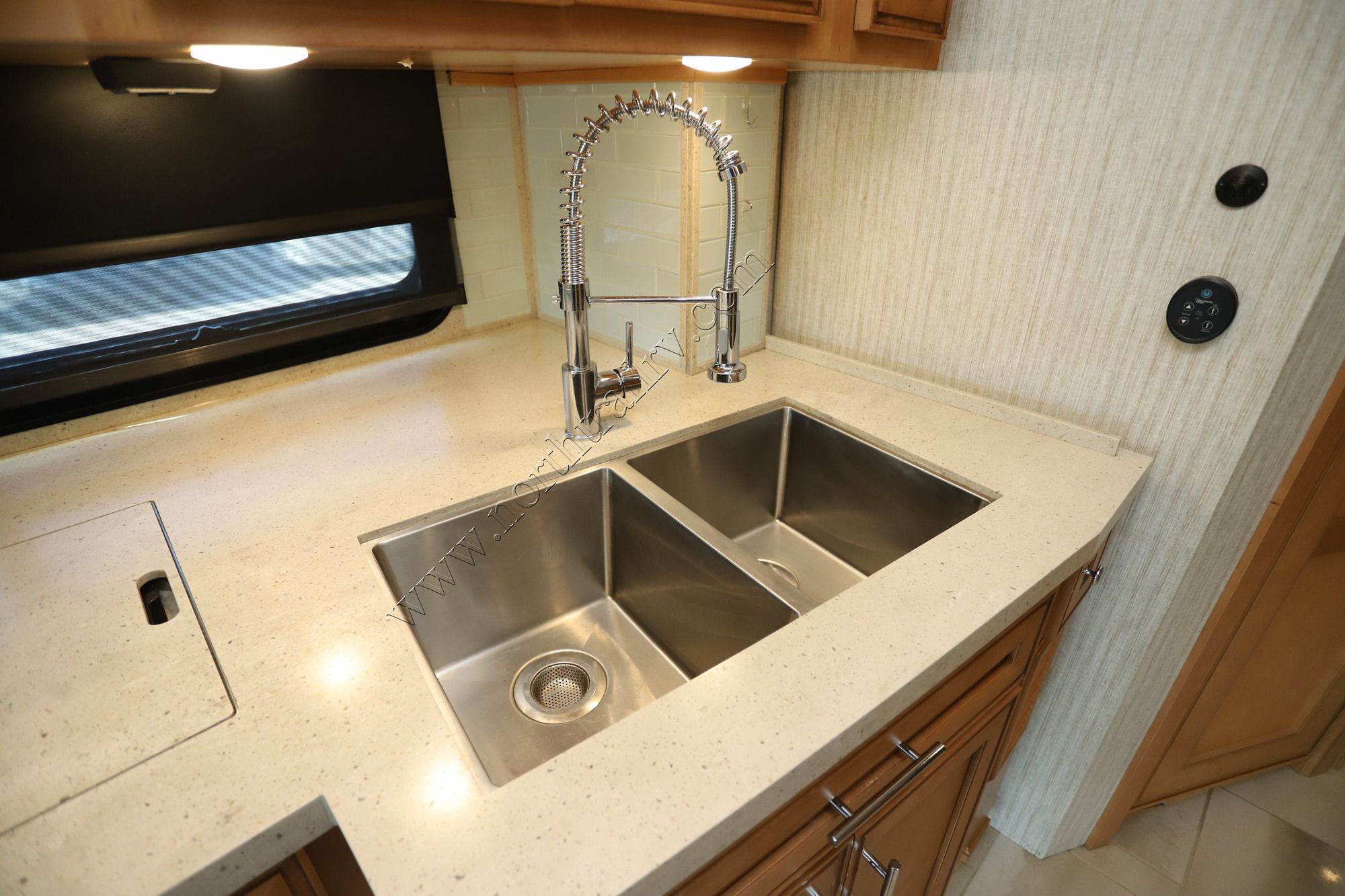 Used 2022 Newmar Ventana 4037 Class A  For Sale