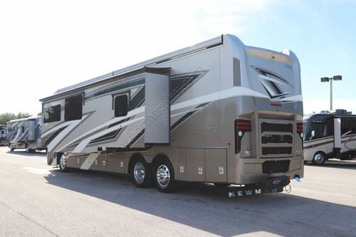 2022 Newmar Ventana 4037