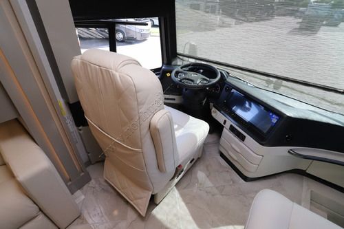 2027 Newmar Essex 4569 Class A