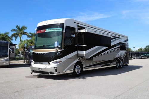 2027 Newmar Essex 4569 Class A
