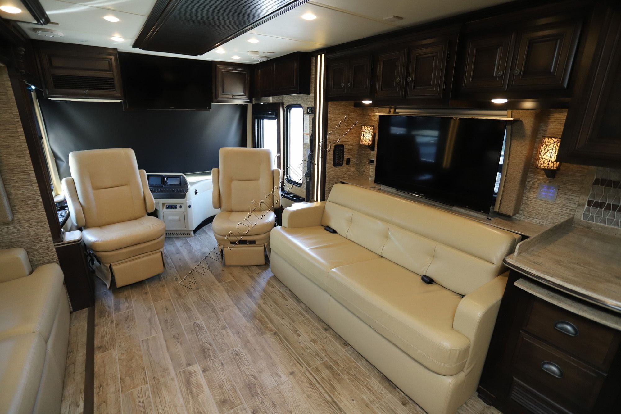 Used 2016 Newmar Dutch Star 4369 Class A  For Sale
