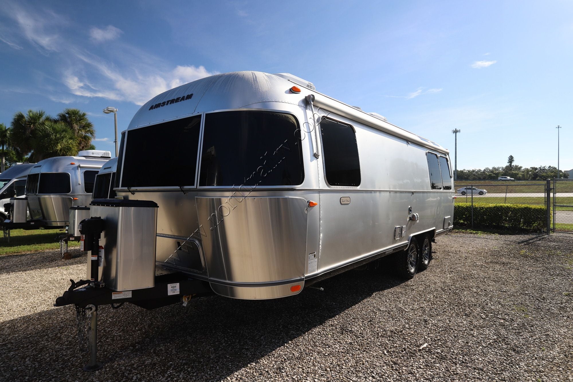 New 2027 Airstream Trade Wind 27FB Travel Trailer  For Sale