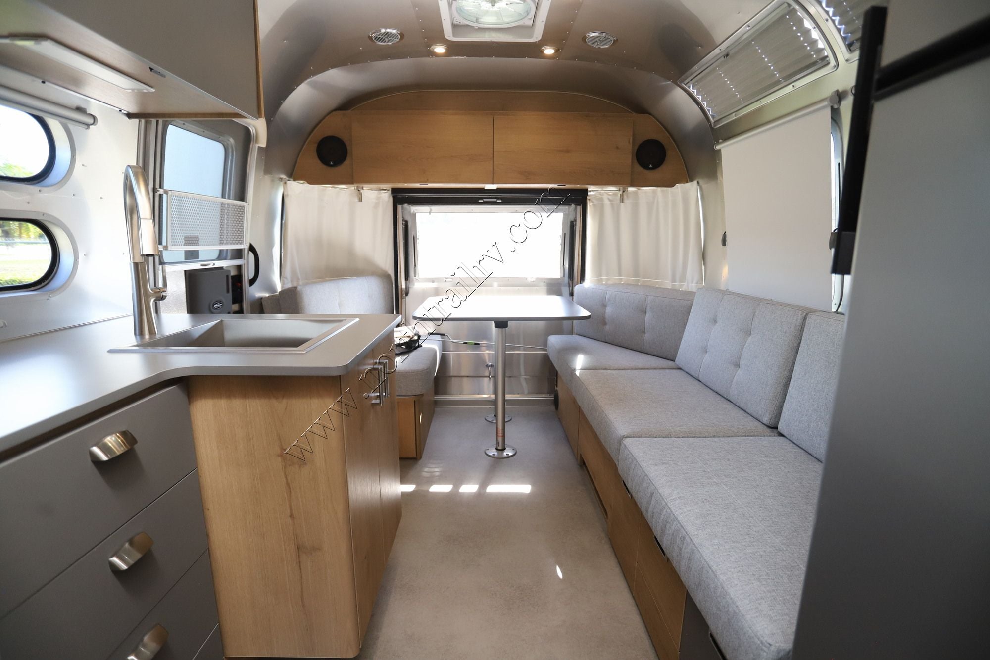 New 2027 Airstream Trade Wind 27FB Travel Trailer  For Sale