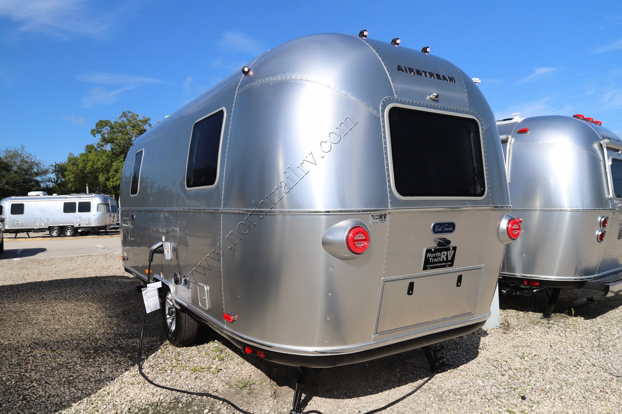 New 2027 Airstream World Travel 22RB Travel Trailer  For Sale
