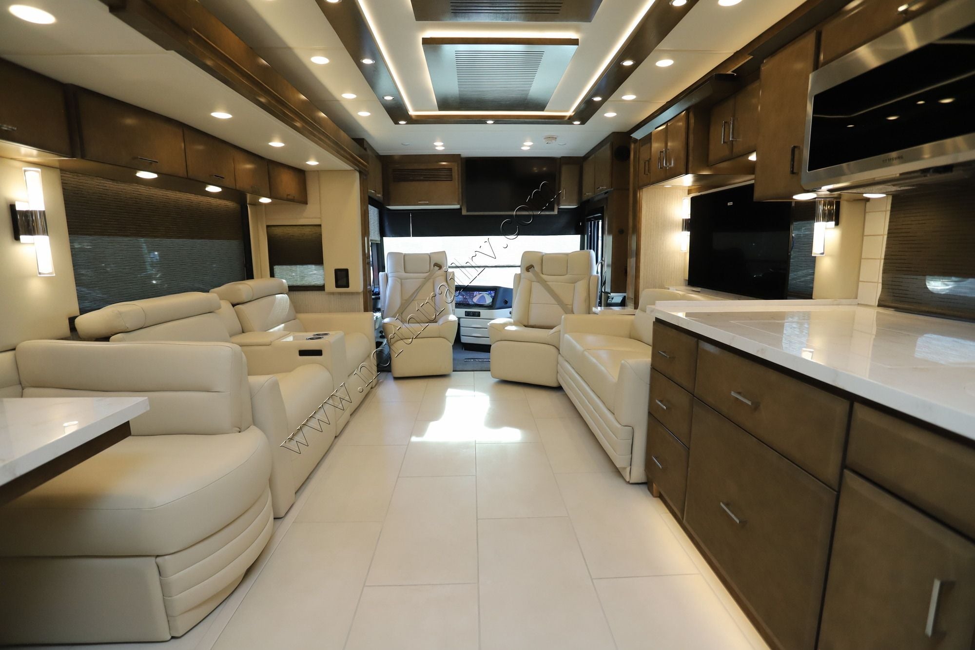 New 2027 Newmar Mountain Aire 4118 Class A  For Sale