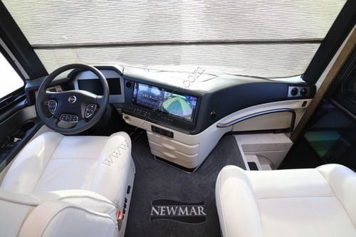 2027 Newmar Mountain Aire 4118