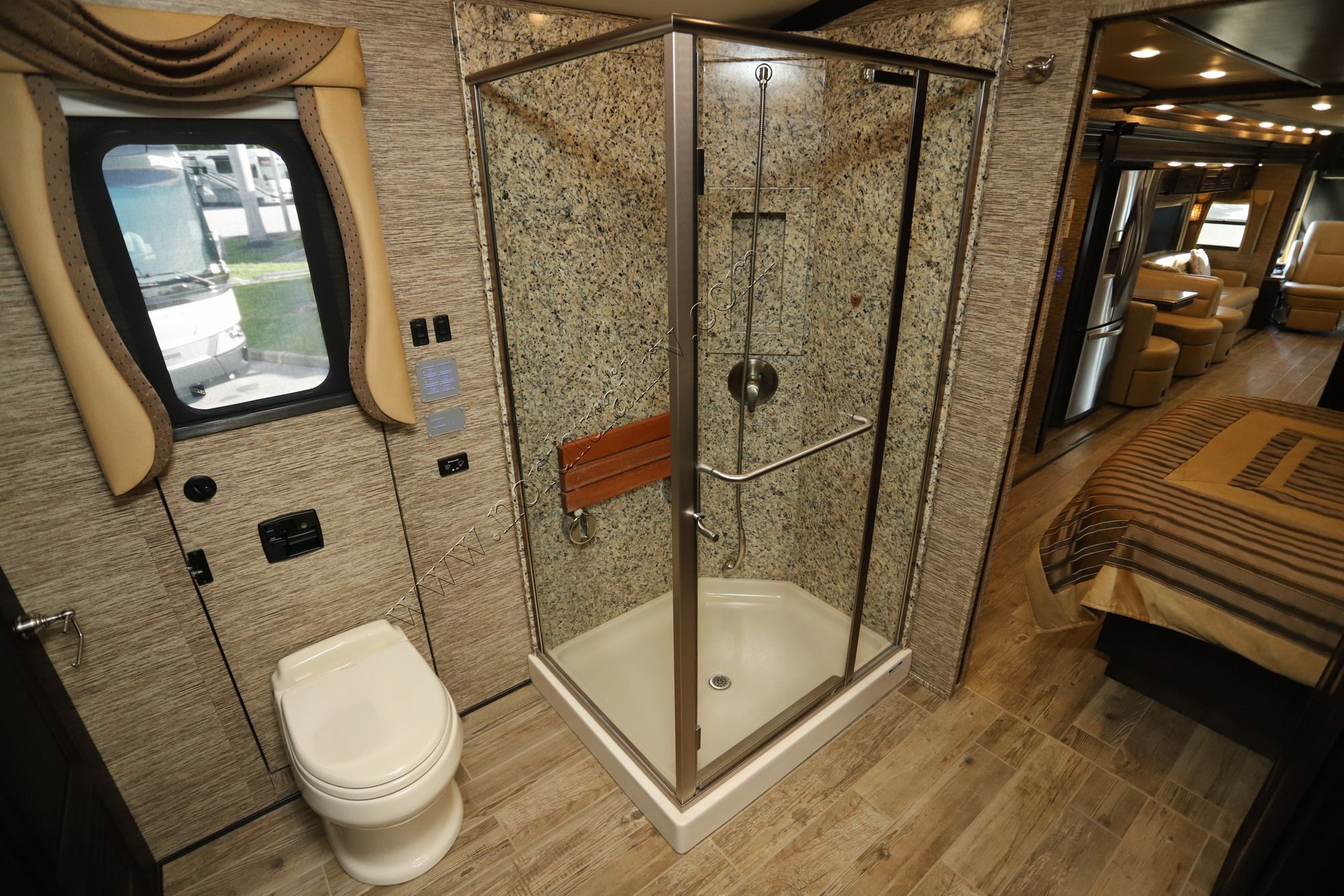 Used 2016 Newmar Dutch Star 4369 Class A  For Sale